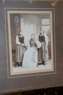1911 Photograph. Left to right: Katarina Gärtz, Elisabetha Ebner (my grandma), and Sarah Reisenauer, Josef Gärtz's cousin.