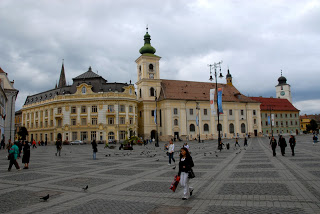 Pia?a Mare, the largest square in Sibiu. Called "Der Grosse Ring"when Lisi, my grandmother, worked here for Mrs. Jickeli 