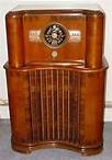 A radio similar to the one on which my grandmother set Ebner's photo to greet Morning and Night